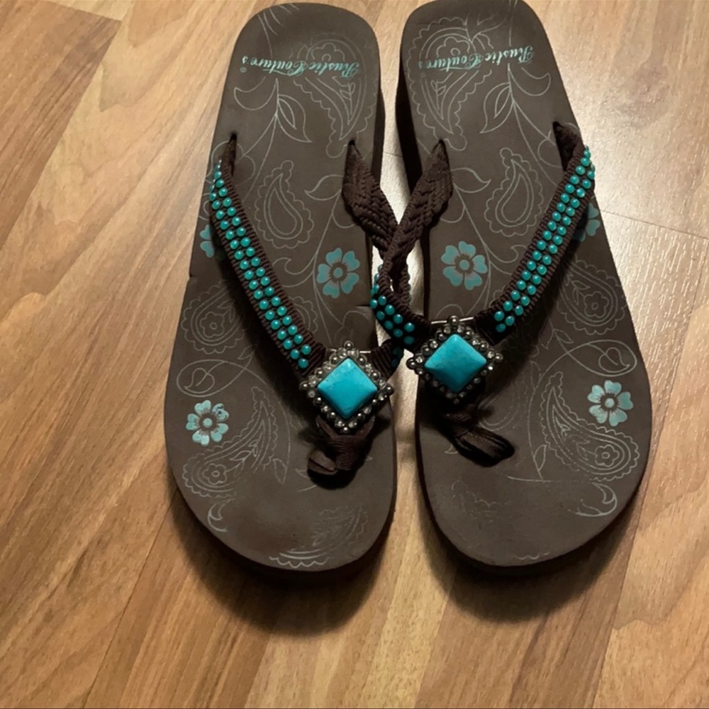 Rustic Coutures turquoise wedge